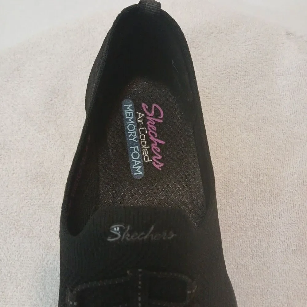 Skechers Shoes Slip On Black Stretch Fit Air Cooled Memory Foam Womens SZ 10 NEW